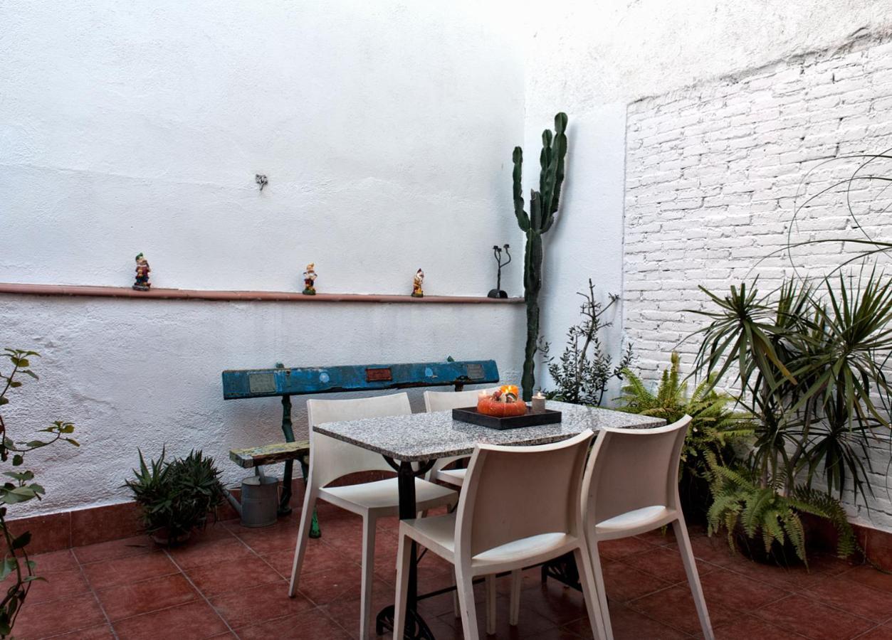 Holiday Home La Casa Azul Barcelona Exterior photo